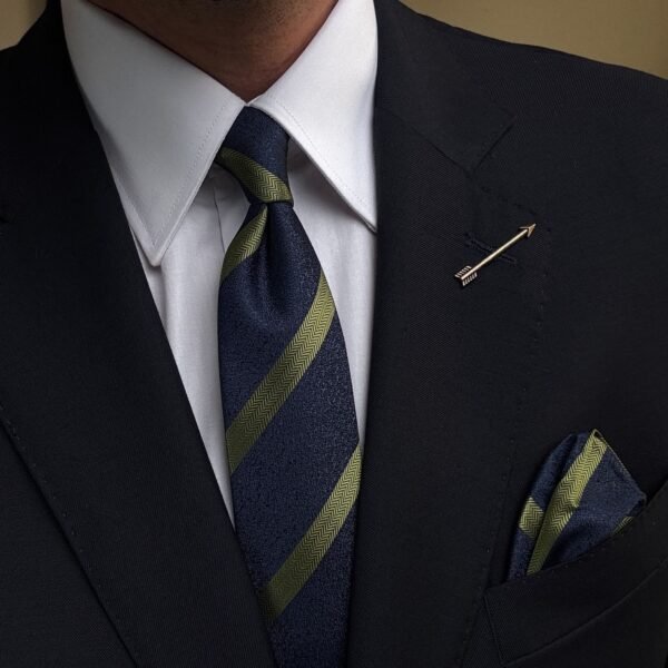 - 7 cm - With Pocket Square