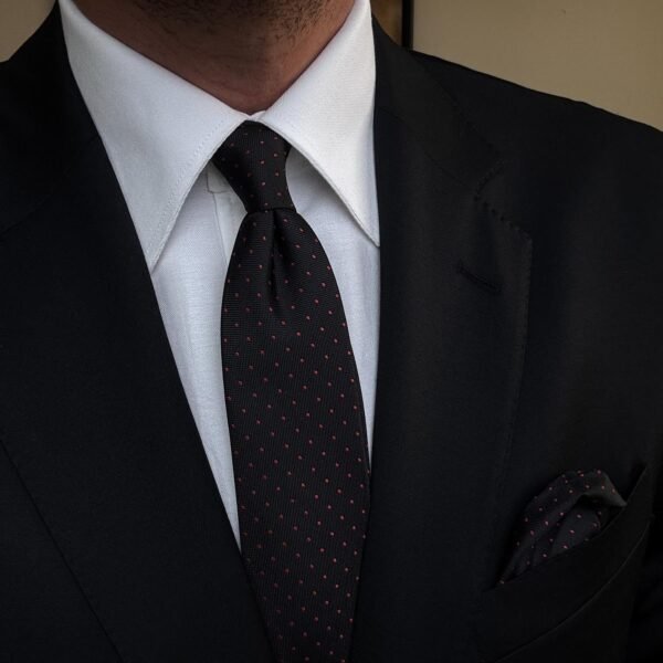 Black & Red Dots Tie - 7 cm - With Pocket Square