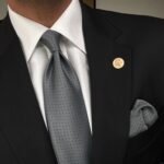 Gray with Black Dots Tie - 8 cm - With Pocket Square