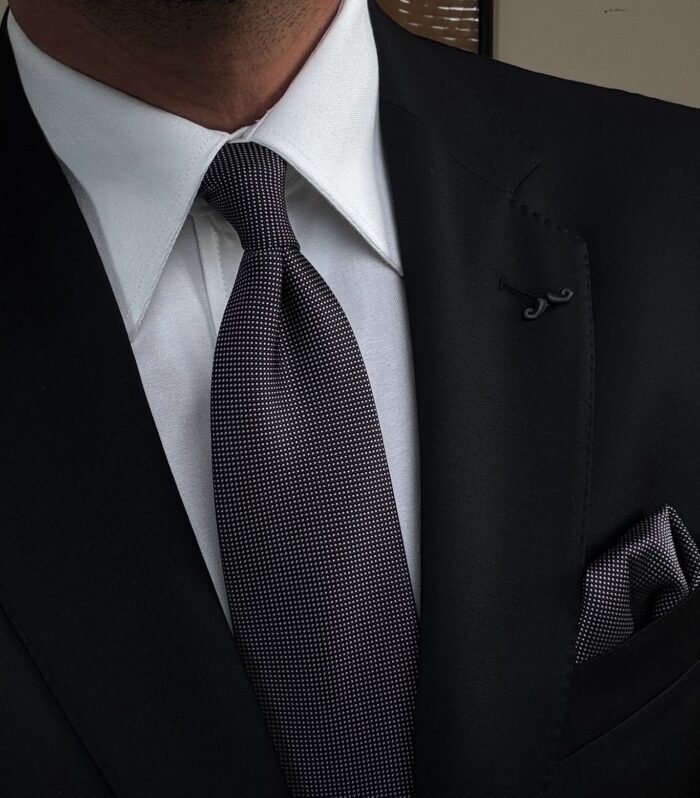 Micro Black & White Dots Tie - 8 cm - With Pocket Square