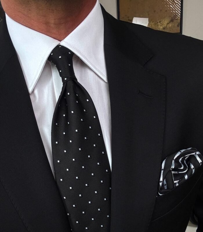 Black Squares Signature Tie - 8 cm - With Pocket Square